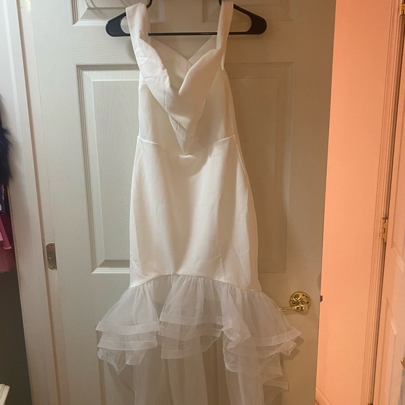 MATERNITY CALLA SWEATHEART TULLE RUFFLE DRESS - WHITE size medium 🕊🕊🕊 - Picture 4 of 7